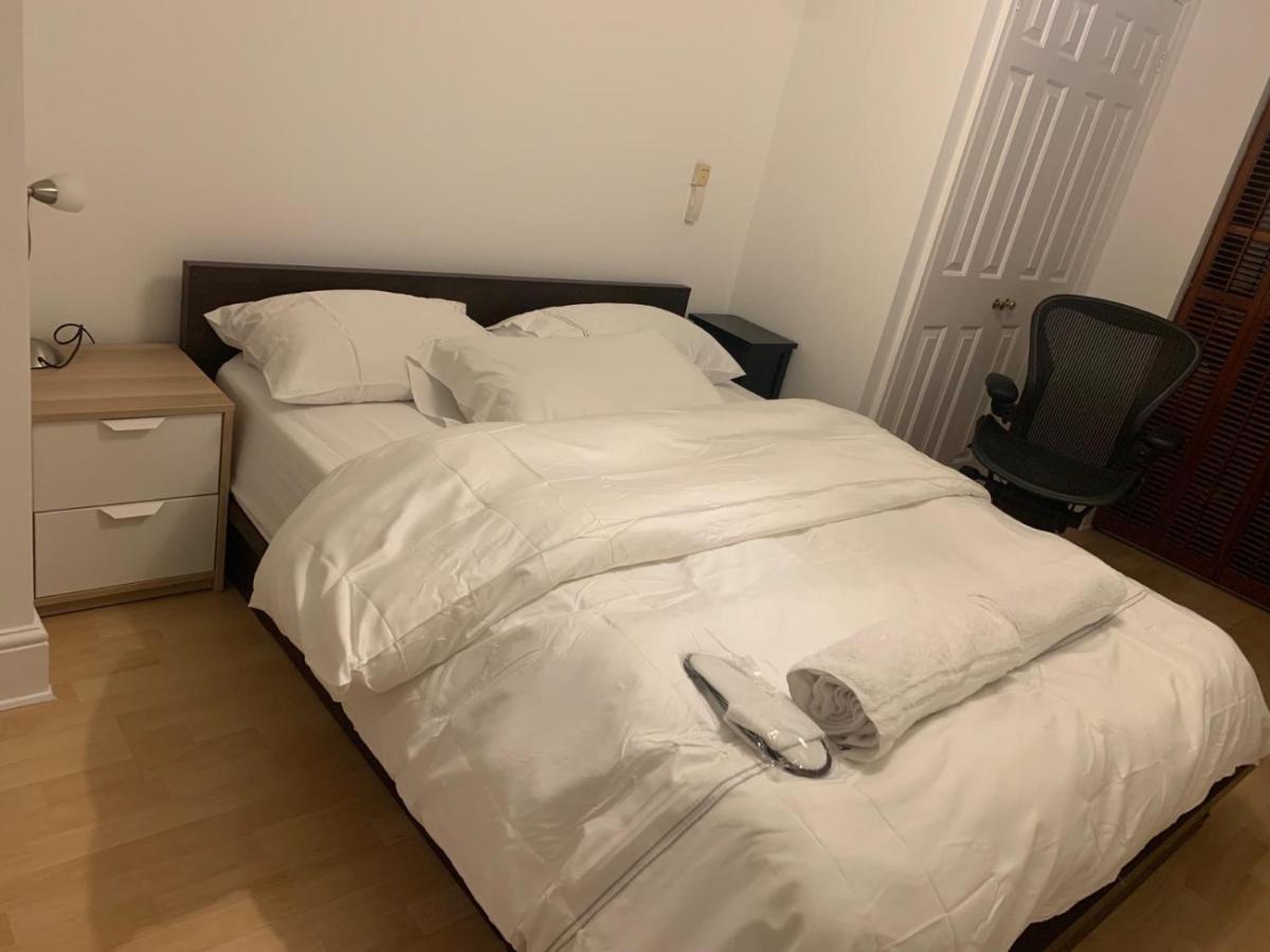 Apartament Lovely Room, Free Parking In Private Gated Place